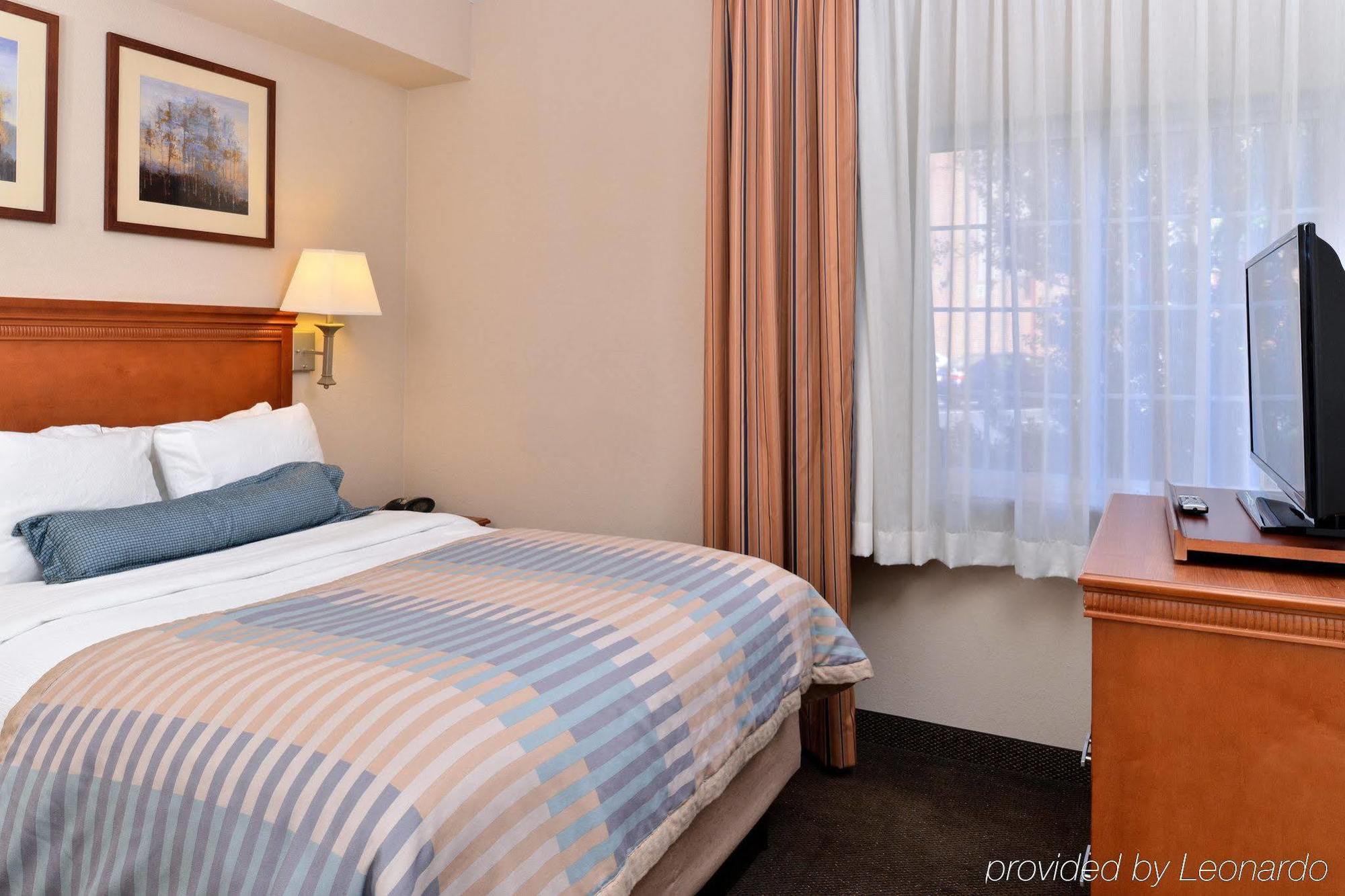 Candlewood Suites Richmond North-Glen Allen, an IHG Hotel Exterior foto